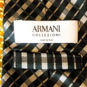 ARMANI silk neck tie Looks new!